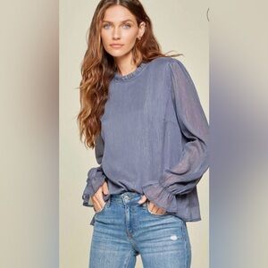 New Gorgeous holiday/christmas/new years top - grey shimmer size M